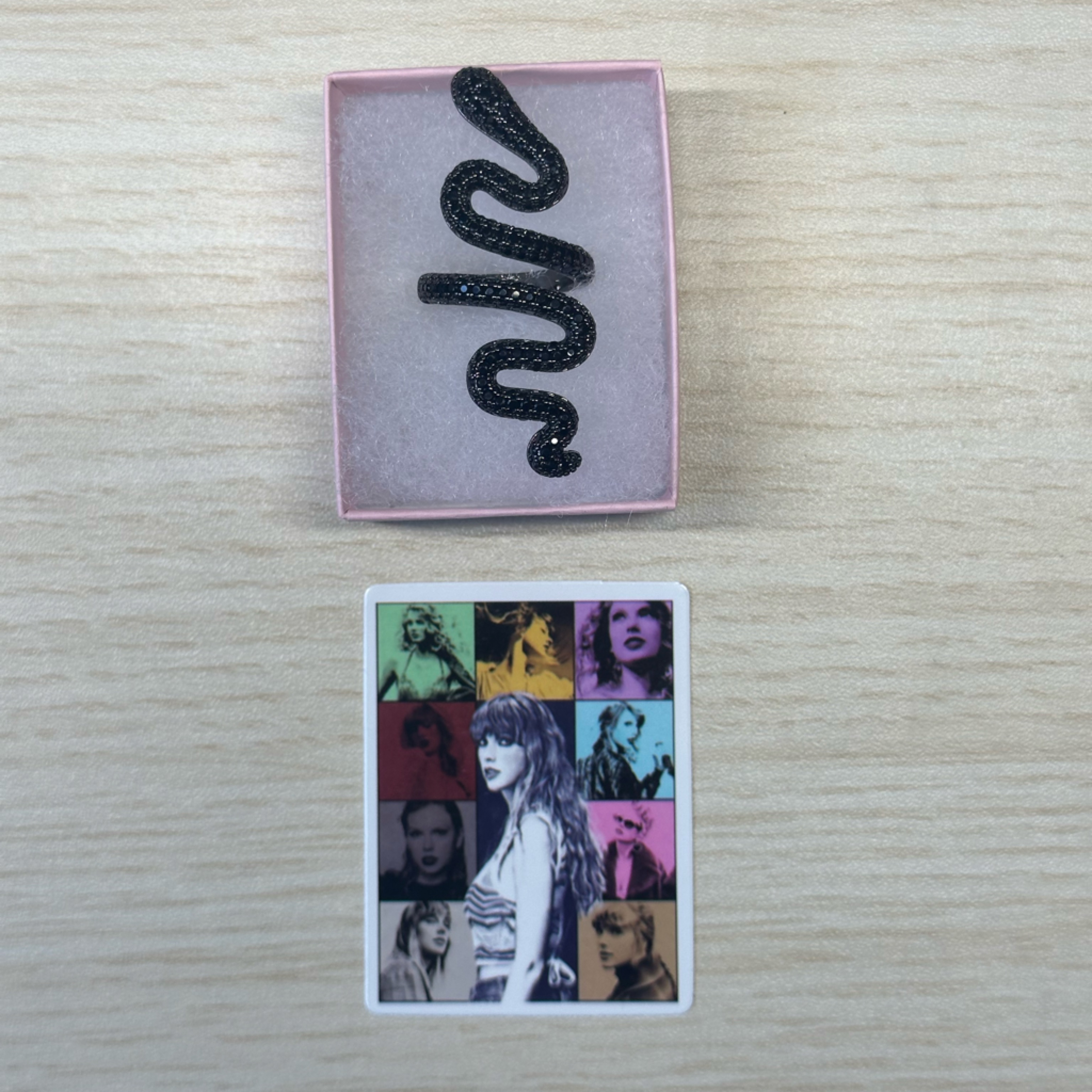 Taylor Swift Black Reputation Snake Ring - Fanmade 40$